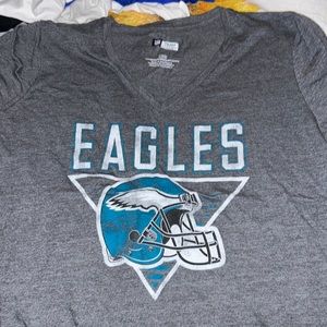 eagles tee size large